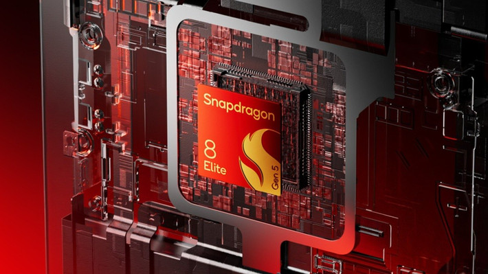 Về hiệu năng, Xiaomi 17 dự kiến sử dụng nền tảng di động Snapdragon 8 Elite Gen 5, con chip cao cấp mới nhất của Qualcomm, hứa hẹn cải thiện rõ rệt về tốc độ, khả năng xử lý AI và hiệu suất năng lượng.