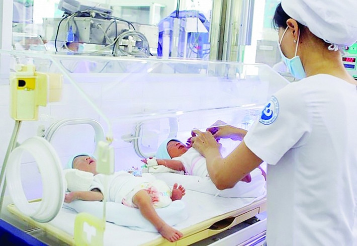 Theo giáo sư Zhang, mục tiêu chính của nghiên cứu là góp phần đối phó với tình trạng suy giảm dân số tại Trung Quốc. Trong khi hình thức mang thai hộ thương mại hiện bị coi là bất hợp pháp, ông hy vọng robot này sẽ mở ra lựa chọn cho những người khó có con hoặc không muốn kết hôn nhưng vẫn mong muốn có con.