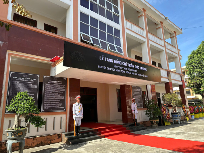 Lễ viếng được tổ chức tại các địa điểm: Hội trường Nhà khách T50 (TP Quảng Ngãi), Bộ Chỉ huy Quân sự tỉnh (số 142 Lê Trung Đình, TP Quảng Ngãi).