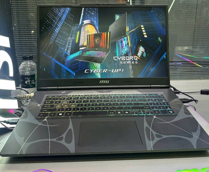 Theo định giá của Nvidia, laptop dùng RTX 5060 khởi điểm từ 1.099 USD (29 triệu đồng). Tuy nhiên, giá thực tế thường cao hơn khi các nhà sản xuất bổ sung thêm tính năng. Kết hợp với sự khan hiếm của chip dùng kiến trúc Blackwell, lô hàng laptop mới có thể mất nhiều thời gian để đến tay khách hàng cuối.