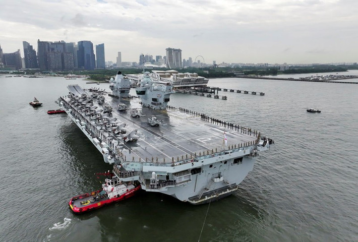 Chuyến thăm đến Singapore kéo dài một tuần, sau đó Nhóm tác chiến tiến về phía đông tới Indonesia, tham gia một loạt các cuộc tập trận do Úc làm nước chủ nhà, rồi tiến về phía bắc qua Đài Loan tới Hàn Quốc và Nhật Bản.