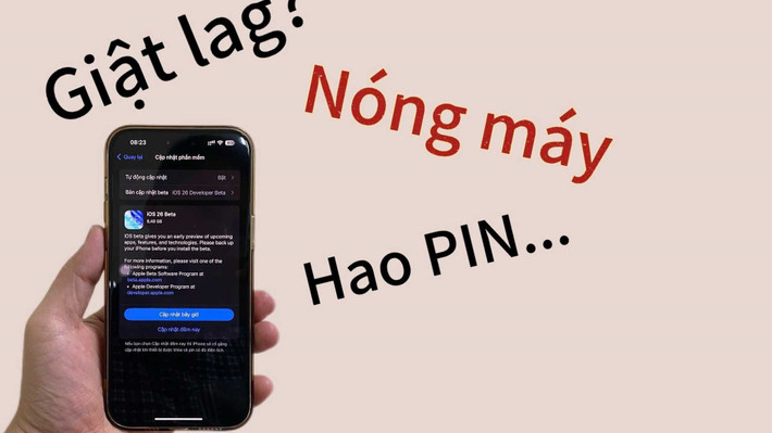 Hiệu năng là một vấn đề lớn khác mà người dùng gặp phải với iOS 26 Beta. Hiện tượng giật, lag xảy ra thường xuyên khi thực hiện các tác vụ như đổi hình nền màn hình khóa hoặc màn hình chính, sử dụng Siri, hay thậm chí là vuốt để mở khóa.