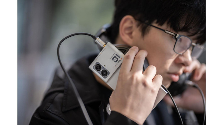 Theo nhà sản xuất, người dùng có thể điều chỉnh âm lượng với 100 mức độ khác nhau bằng phần cứng, cho trải nghiệm nghe nhạc chính xác và chi tiết hơn.