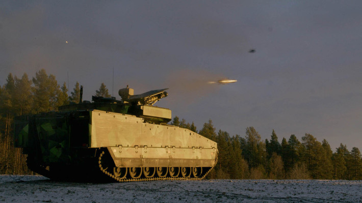 Quân đội Ukraine đánh giá cao khả năng bảo vệ của vỏ giáp CV90, tốc độ và vũ khí mạnh mẽ. Chính vì vậy phương tiện này một giải pháp tốt khi sử dụng yểm trợ hỏa lực trực tiếp.
