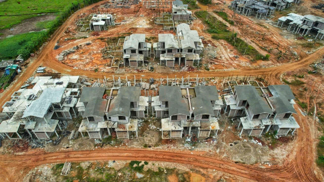 Dãy biệt thự dự án Wynham Thanh Thủy xây xong sau 1 ngày cấp phép - Hình 2 Day biet thu du an Wynham Thanh Thuy xay xong sau 1 ngay cap phep-Hinh-2