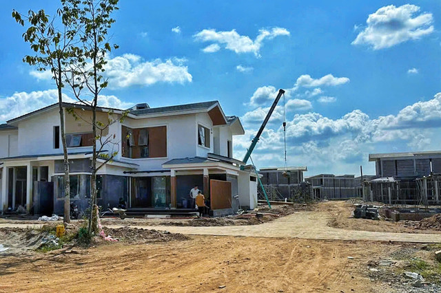 Dãy biệt thự dự án Wynham Thanh Thủy xây xong sau 1 ngày cấp phép - Hình 4 Day biet thu du an Wynham Thanh Thuy xay xong sau 1 ngay cap phep-Hinh-4