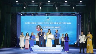 Nữ cung thủ xinh đẹp được tuyên dương gương 'Thanh niên sống đẹp' năm 2025