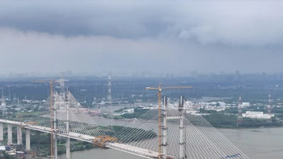 Hợp long cầu Bình Khánh trên cao tốc Bến Lức - Long Thành