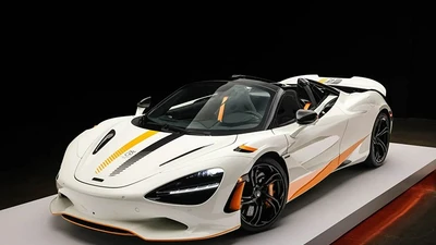 Chiếc McLaren 750S Spider Triple Color cực hiếm lên sàn đấu giá