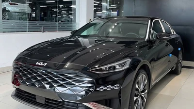 Chi tiết Kia K8 2023 hybrid được rao bán gần 2 tỷ đồng tại TP.HCM