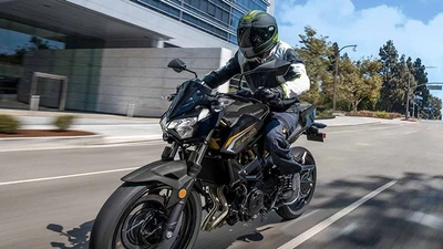 Cận cảnh Kawasaki Z400 2026 vừa mở bán, hơn 135 triệu đồng