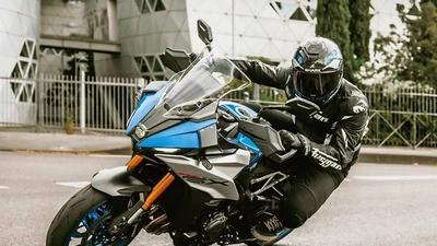 Suzuki GSX-S1000GX 2025 trình làng, giá từ 371,5 triệu đồng