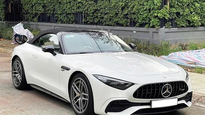 Mercedes-AMG SL43 chạy chạy 2.000km, mới 99% tìm khách