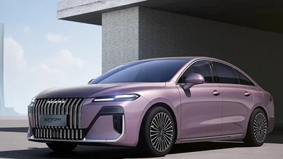 Tận mục Roewe M7 PHEV tiết kiệm xăng của SAIC, chỉ 360,2 triệu đồng
