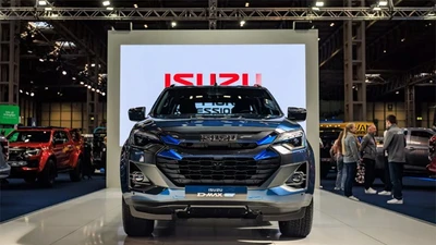 Isuzu D-Max EV 2026 mở đặt cọc, "chốt giá chát" từ 2,1 tỷ đồng