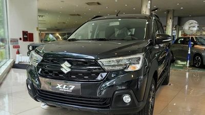 Suzuki XL7 Hybrid Black Edition đã có mặt tại Việt Nam, giá 599 triệu đồng