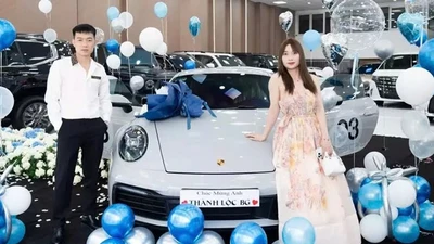Đại gia xe máy Bắc Giang tậu Porsche 911 992 hơn 6 tỷ đồng