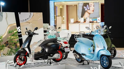 Piaggio trưng bày dàn xe ga Vespa đậm chất nghệ thuật ở TP.HCM
