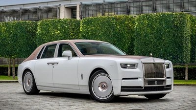 "Soi" Rolls-Royce Phantom Dentelle độc bản vửa ra mắt