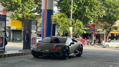 "Tóm gọn" siêu bò Lamborghini Huracan Sterrato tại Huế mộng mơ
