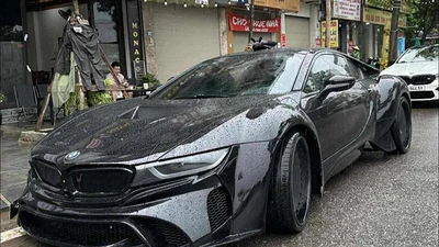 Siêu xe BMW i8 độc nhất Việt Nam rao bán chỉ hơn 1 tỷ đồng