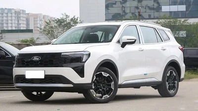 "Soi" Ford Territory 2025 mới lăn bánh trên đường phố Việt