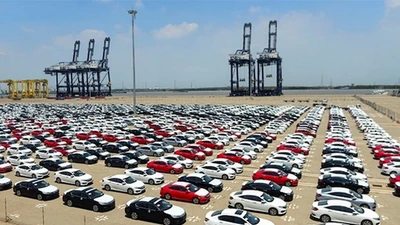 96% ôtô xăng, dầu có thể ngừng bán vào năm 2030 vì khó đạt chuẩn?