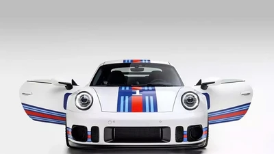 Chiếc Porsche RR1 đặc biệt này có thể tăng tốc từ 0-97 km/h chỉ 2 giây