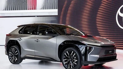 Toyota BZ4X 2025 hút khách tại Thái Lan, hóng ngày về Việt Nam