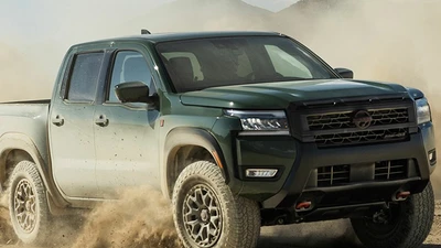 Nissan Frontier 2026 có gì để đấu "ông vua" bán tải Ford Ranger?