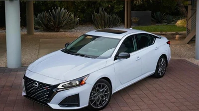Nissan triệu hồi 440.000 xe lỗi, có thể phải thay động cơ