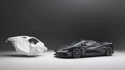 McLaren F1 có hậu duệ Lanzante 95-59 độ từ McLaren 720/750S