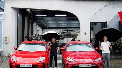 Cường Đô la tậu Subaru BRZ số sàn "đá cặp" với Toyota 86