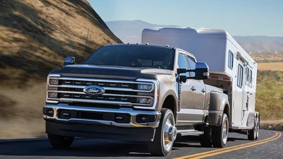Ford Super Duty 2025 bị lỗi phanh, khuyến cáo ngừng lái ở Mỹ