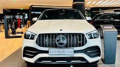 Mercedes-AMG GLE 53 tại Việt Nam giảm sốc, tới gần 2 tỷ đồng