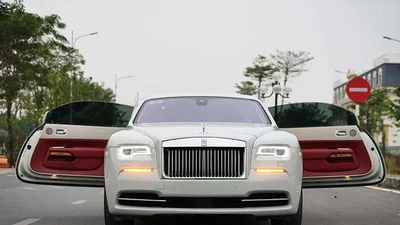 Rolls-Royce Wraith từng của Huấn hoa hồng, rao bán hơn 9 tỷ