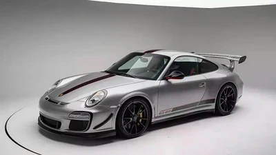Porsche 911 GT3 RS 4.0 chạy chán 14 năm bán hơn 60 tỷ đồng