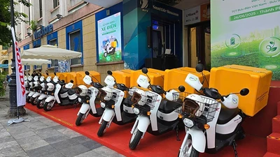Honda bàn giao 205 xe điện Benly e: cho Bưu điện Việt Nam 
