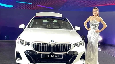 BMW 5 Series 2025 "lột xác" mở bán hơn 2,5 tỷ tại Việt Nam