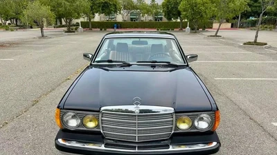 Ngắm chiếc Mercedes-Benz 300 CD 1985 hơn 40 tuổi cho đại gia sưu tầm