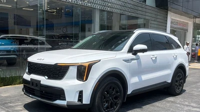 Kia Sorento 2025 đã về Việt Nam, dùng động cơ hybrid?