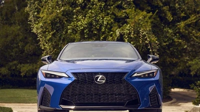 Ra mắt Lexus IS 500 đặc biệt Ultimate Edition 2025 máy V8
