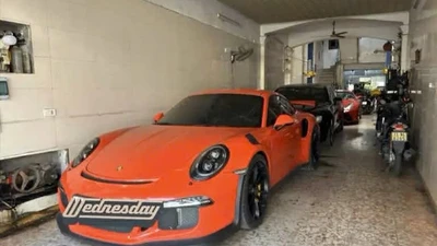 Đại gia Hà Nội tậu siêu xe Porsche 911 GT3 RS 991.1 
