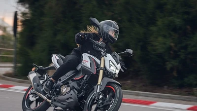QJMotor SRK 125 S - môtô "Tàu" gần 85 triệu ra mắt Nhật Bản