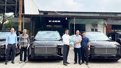 Lạc Hồng 900 LX đã đến tay các Chủ tịch Việt, giá đồn đoán tới gần 40 tỷ?