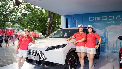 Omoda C7 và Jaecoo J6 lộ diện tại “Ngày hội bình yên” ở Hà Nội