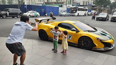 Tận thấy McLaren 650S Spider Liberty Walk "hàng độc" tại Việt Nam