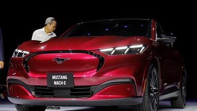 Ford Mustang Mach-E chạy điện ra mắt Việt Nam, giá bán 2,599 tỷ đồng