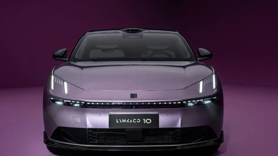 Lynk & Co 10 EM-P từ 700 triệu đồng, "ăn" chỉ 4,2 lít/100km