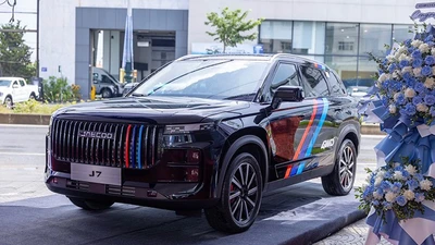 Jaecoo J7 AWD Individual chưa ra mắt, khách Việt đã "ngóng" giá